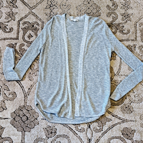 American Eagle Gray Cardigan sz M - Picture 4 of 4